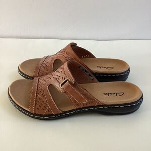Clarks Womens Brown 15260 Leather Comfort Flat Slip On Sandals Sz 6.5 NEW
